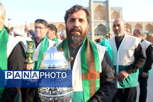 کاروان نمادین حضور امام رضا (ع) در یزد