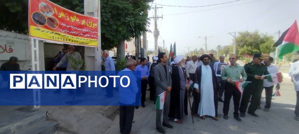 حضور پرشور مردم فین در میعادگاه نماز جمعه