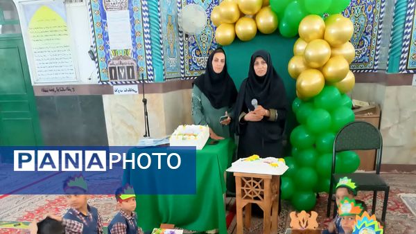مراسم عهد و پیمان با قرآن در دبستان قمر بنی هاشم شهرستان زارچ