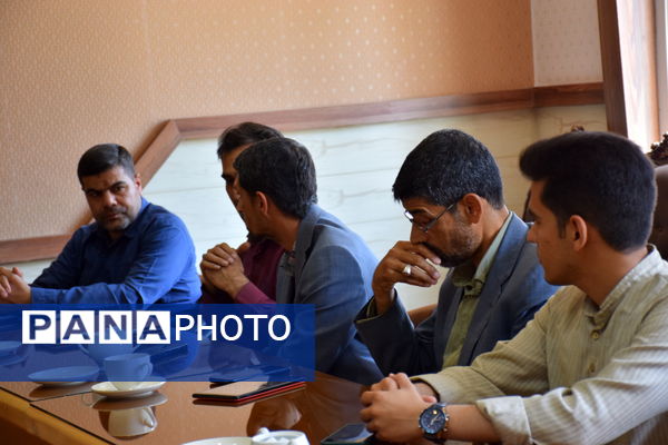 نشست هم اندیشی اصحاب رسانه با معاون توسعه و برنامه‌ریزی فرمانداری تربت حیدریه 