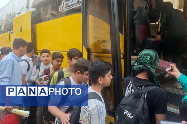 بزرگ مردان کوچک به سرزمین نور رهسپار شدند