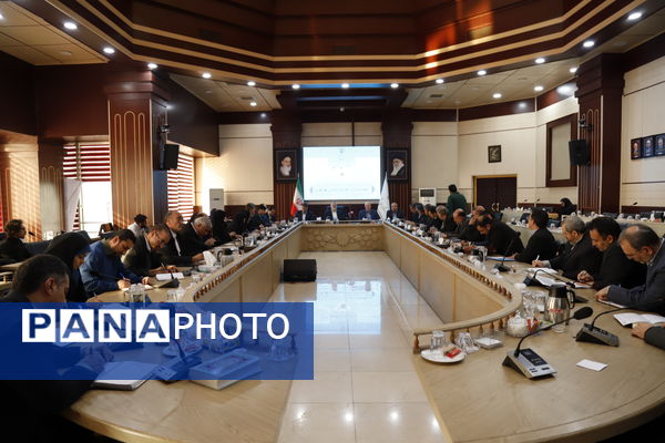 آغاز به‌کار نشست مشترک مدیران مناطق با استاندار تهران 