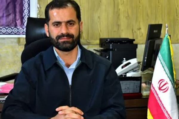 اقامه نماز دانش‌آموزی با حضور ۱۲۰ دانش‌آموز پسر در اردوگاه شهید بهشتی