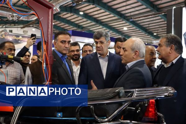 دوازدهمین نمایشگاه دستاوردهای پژوهش، فناوری و فن‌بازار در یزد آغاز به کار کرد