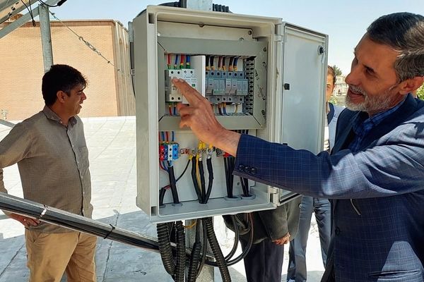 نیروگاه خورشیدی در آموزش و پرورش جلگه رخ افتتاح شد