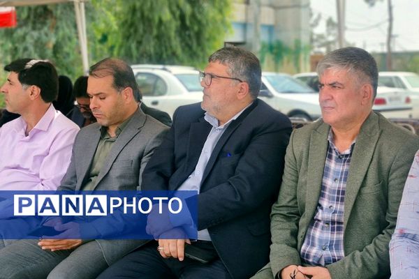آیین افتتاح زمین چمن مصنوعی در قرچک