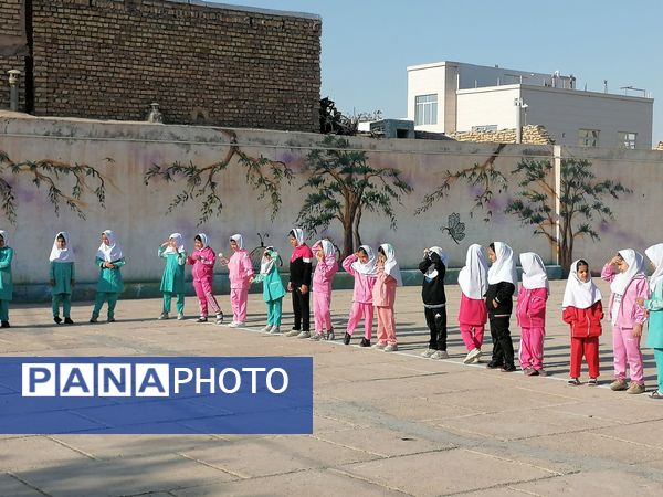 المپیاد ورزشی در مدرسه شهید نجفیان خلیل آباد 