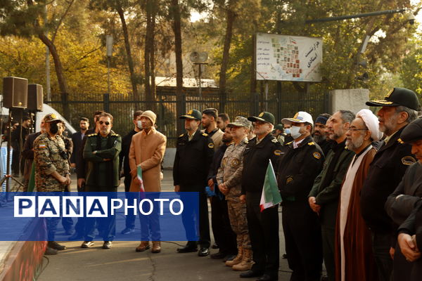وداع باشکوه مردم با شهدای گمنام در قلب پایتخت