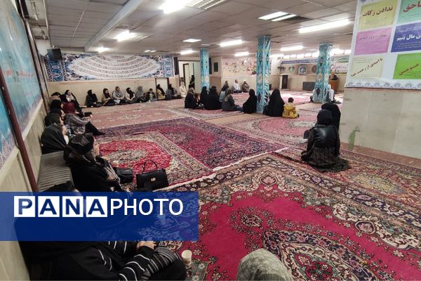 سلسله جلسات گفتمان دینی و مشاوره خانواده در هنرستان موفقیان
