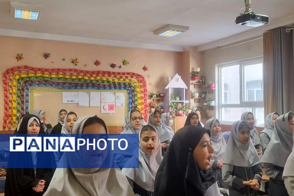 مراسم سوگواری وفات حضرت ام البنین (س) در مدارس ناحیه دو شهرری 