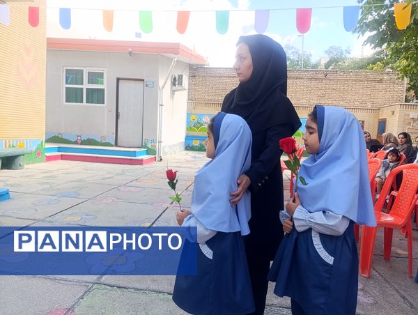 جشن غنچه‌های  کودکستان مهر و ماه آشخانه 
