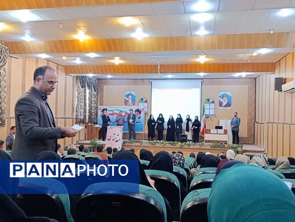 برگزاری جلسه انجمن اولیاء و مربیان دبیرستان نمونه دولتی پژوهش در آشخانه