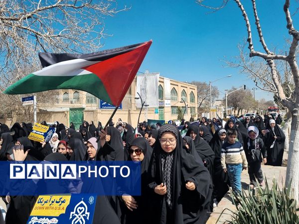 حضور باشکوه مردم، دانش آموزان و فرهنگیان منطقه رضویه در راهپیمایی روز جهانی قدس 