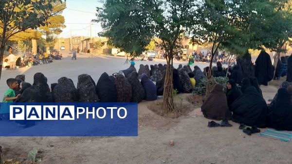تعزیه خوانی دهه آخر صفر در روستای نقاب 