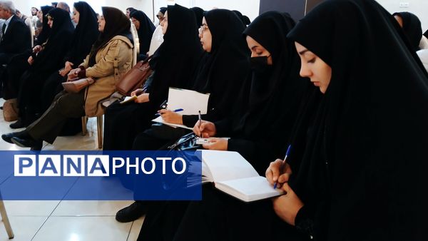 کارگاه توانمندسازی مشاورین و معاونین پرورشی طرقبه شاندیز