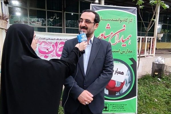 همیاران مشاور، فضایی آرام برای تحصیل همسالان خود فراهم می‌کنند