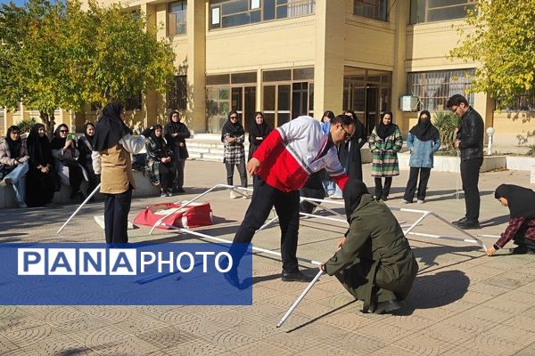 برپایی کارگاه آموزشی اسکان اضطراری هلال احمر در دانشگاه آزاد شیروان