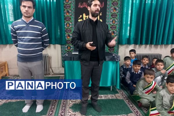 رئیس سازمان بسیج دانش‌آموزی شهرستان قدس مهمان دانش‌آموزان دبستان شهید رجایی 