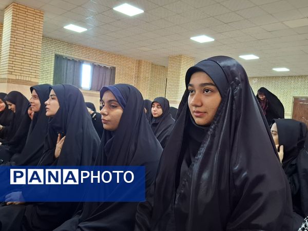مراسم بدرقه دانش‌آموزان دختر مدارس شهرستان ملارد به مناطق عملیاتی جنوب کشور 