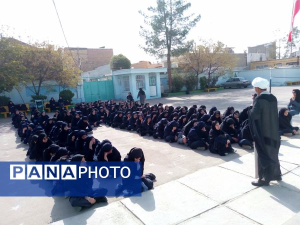 برگزاری گفتمان مهدوی در دبیرستان فاطمیه