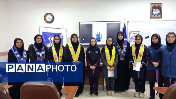 برگزاری کارگاه تخصصی خبرنویسی، عکاسی و طراحی پوستر ویژه دانش‌آموزان دختر در شهرستان جم