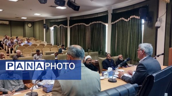 جلسه شورای اداری آموزش و پرورش شهرستان خلیل آباد