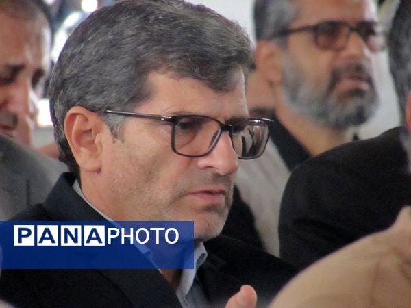 نمازجمعه با عطر شهید گمنام جان گرفت