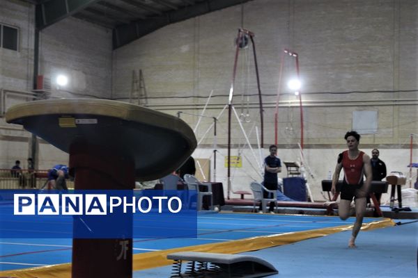 مسابقات انتخابی تیم ملی جوانان ژیمناستیک هنری در قم