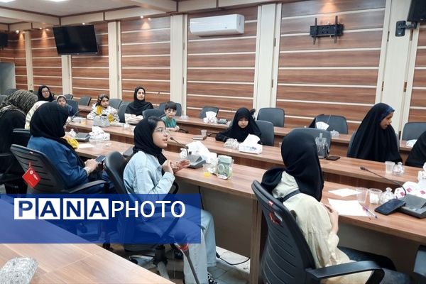 دوره اول استعدادیابی خبر دختران در سازمان دانش‌آموزی استان خراسان رضوی