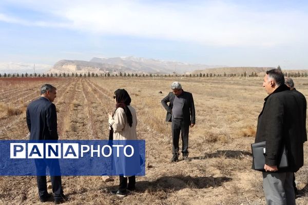 بازدید قائم مقام دانشگاه آزاد اسلامی از واحد های تحقیقاتی دانشگاه آزاد خراسان‌رضوی 