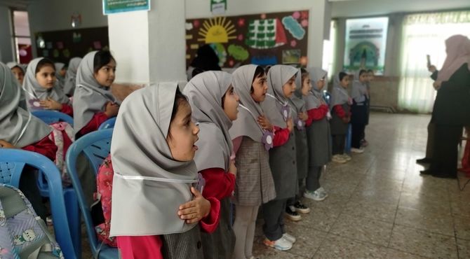 آغاز شیرین مسیر دانش آموزی، جشن شکوفه ها در دبستان نیایش ۱ مشهد 