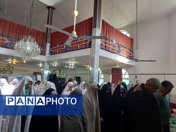 اعتکاف دانش‌آموزی در شهر بهنمیر