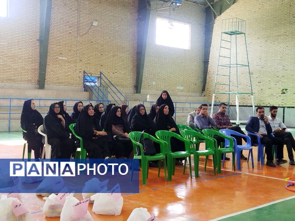 اعزام کاروان تجهیزات ورزشی - بهداشتی مهر بانشاط به مدارس فاروج 