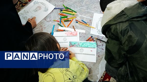 برپایی غرفه کودک در نماز جمعه شهرستان کاشمر 