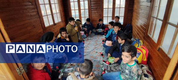 اردوی دانش‌آموزان مدرسه مبین در شهربازی پارک کوثر شیروان