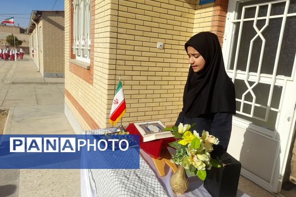 مدارس شهرستان صالح آباد عزادار سید مقاومت