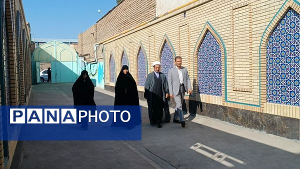 بازدید مسئولین اداره آموزش و پرورش از حوزه علمیه مکتب نرجس کاشمر