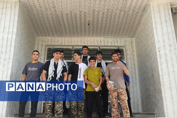 کار جهادی تیم شهید عباس محسنی کردستان برای شاداب‌سازی مدارس محروم لردگان