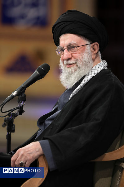 دیدار خانواده شهدای اقتدار با رهبر انقلاب در روز میلاد امیرالمومنین علیه‌السلام