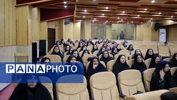 تجلیل از برگزیدگان جشنواره تجارب برتر تربیتی شهرستان زارچ