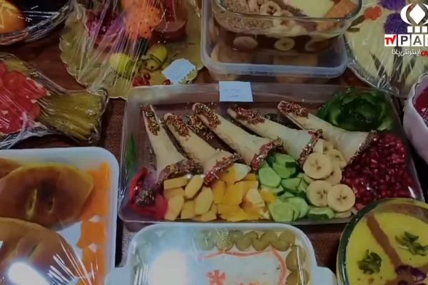 جشنواره «یلدای مهربانی» و نمایشگاه غذای در مدرسه شاهد دوره اول دورود برگزار شد
