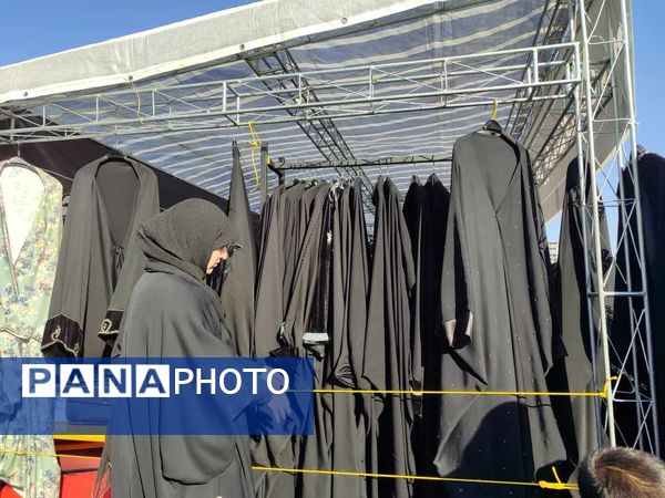 راهپیمایی خانوادگی گرامیداشت روز عفاف و حجاب در میدان شهدا مشهد 