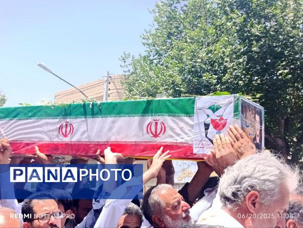 راهپیمایی در پی تجاوز رژیم صهیونسیتی به خاک کشور و تشییع پیکر شهید مدافع وطن محمد امین صدری