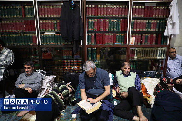 مراسم اعتکاف در مسجد دانشگاه تهران