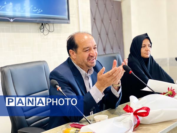 جلسه هم‌اندیشی وتجلیل از خبرنگاران ویژه دختران خبرنگار پانا درسطح شهرستان