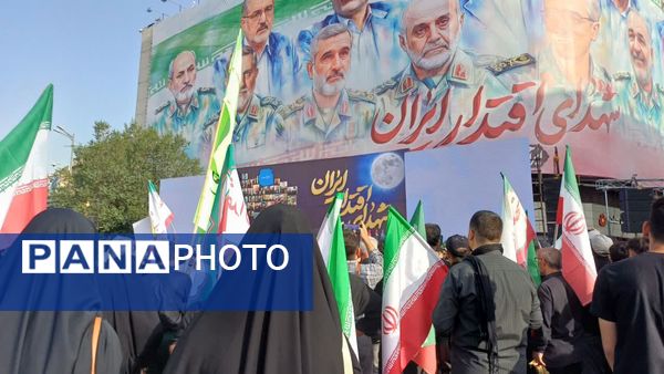 برافراشتن پرچم غیرت با بدرقه شهدای اقتدار