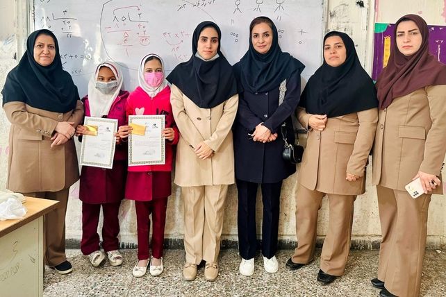 تقدیر از برگزیدگان ویژه‌برنامه هفته جهانی فضا در مدارس حاجی‌آباد