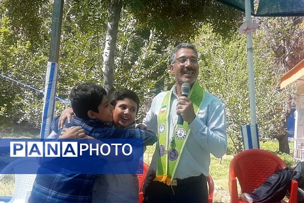 مراسم روز تکریم از دانش‌آموزان فعال خراسان رضوی ویژه پسران