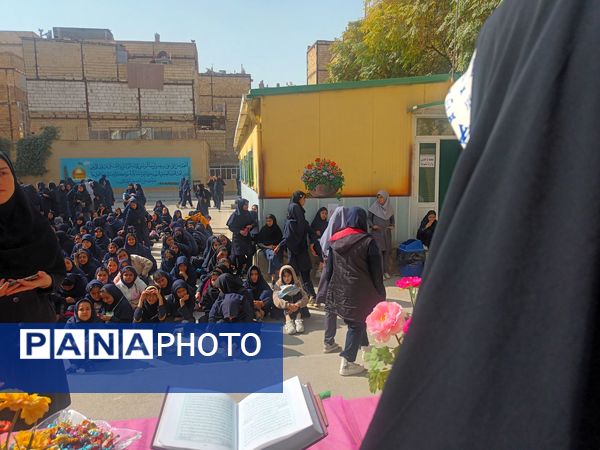 مراسم ولادت حضرت زینب و روز پرستار در دبیرستان میرزا جعفر سروقد 