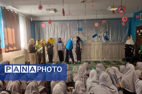 نمایشگاه نگهبان آب در دبستان حاتم ناحیه دو شهرری 